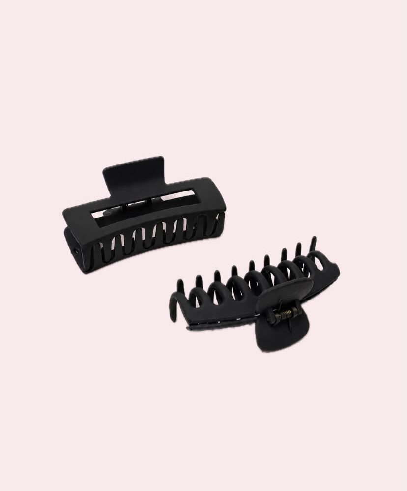 Hair clips X 2 (Random color)